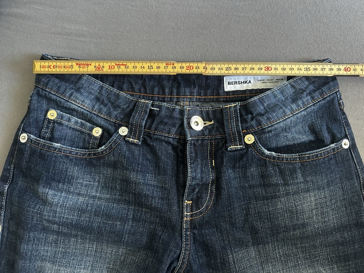 Bershka Jeans: Bershka Jeans, Schlaghose – Usato da Uster venduto da alin13e 6