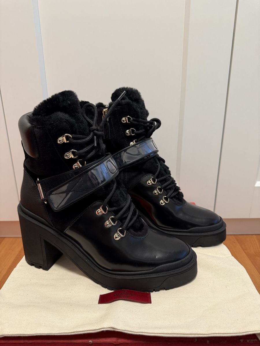 Damenschuhe: Valentino Schuhe 100% Original – Gebraucht aus Lohn-Ammannsegg von aemu12