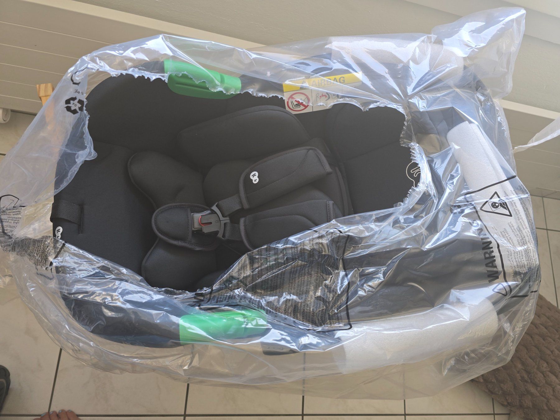 Seggiolini per auto: Neues MaxiCosi / Kinderkraft – Nuovo e nell'imballaggio originale da Uetendorf venduto da baumstamm3