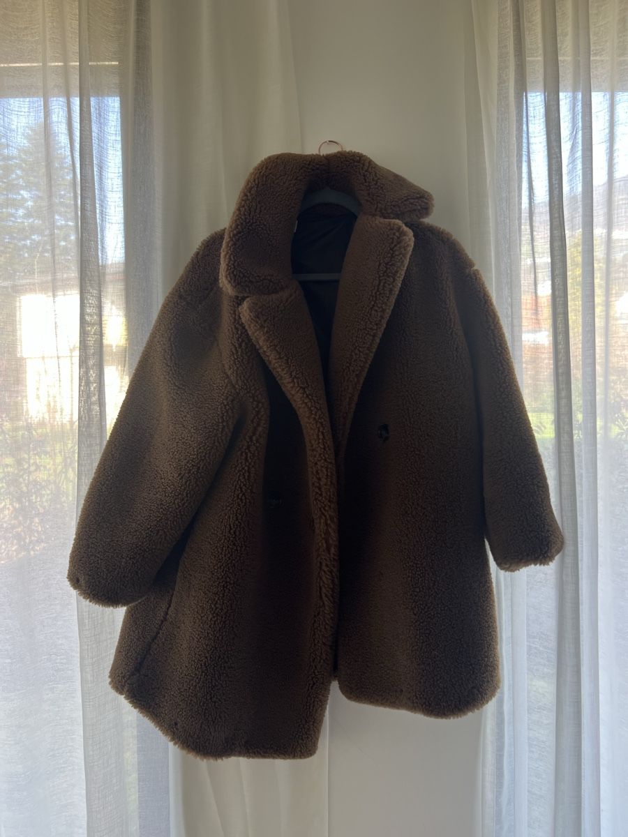 Mango Mäntel: Mango Teddy Jacke, Grösse L – Gebraucht aus Rebstein von larajoylaangenegger
