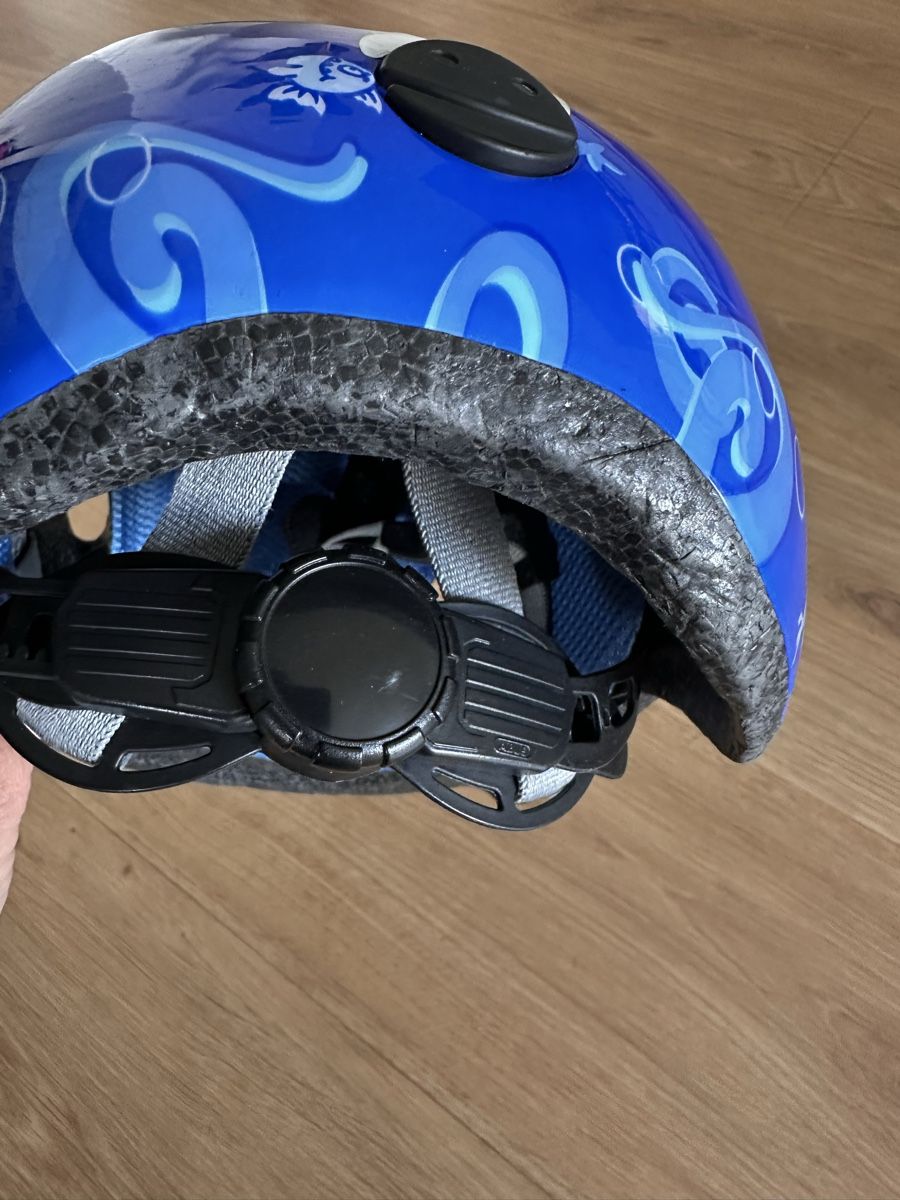 Abus Caschi: ABUS Fahrradhelm 50-55cm – Usato da Buchrain venduto da eule2109 3