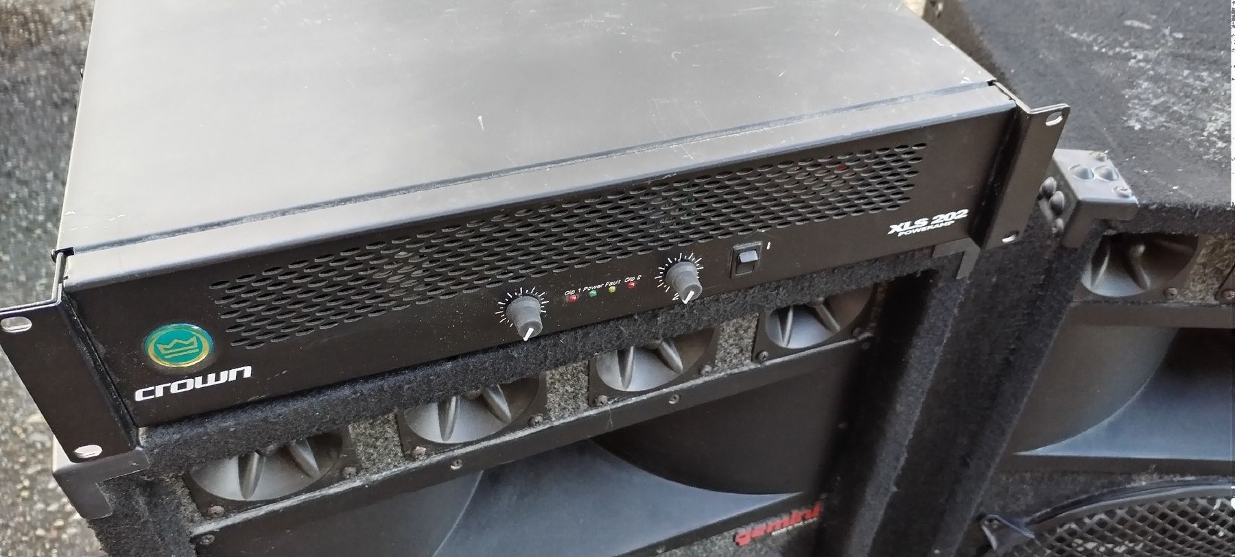 Verstärker: Party Power Gemini Boxen Crown Endstufe XLS 202 – Gebraucht aus Hägglingen von Ace8 5
