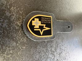 Anhaenger Instruktor mit Schweizer Kreuz und Stern guter ...