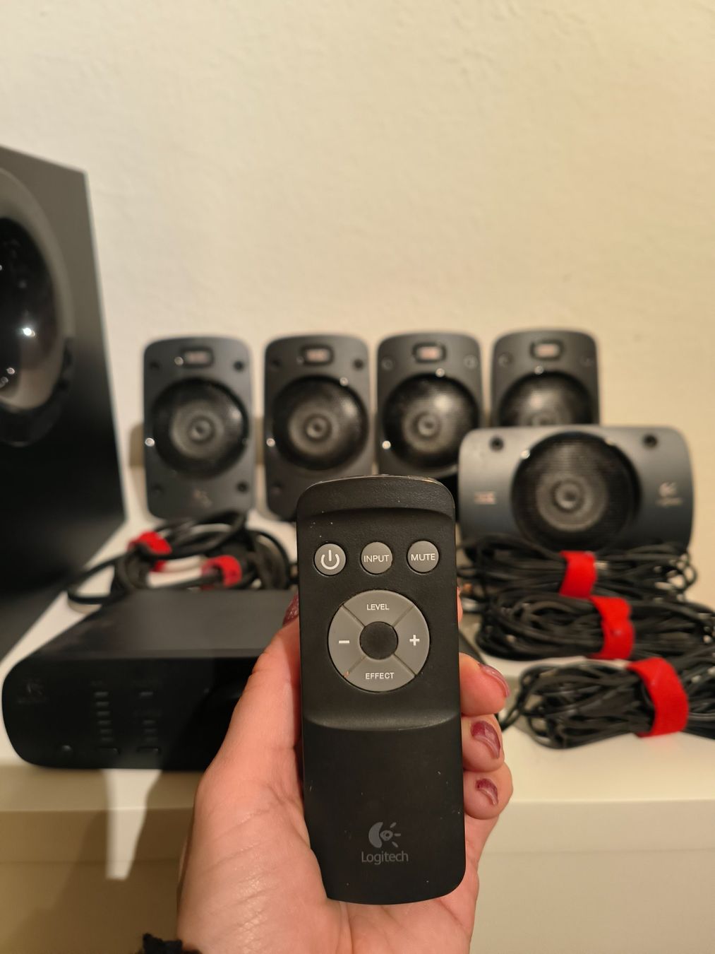 Logitech Home Cinema: Z906 Surround Sound System THX Lautsprecher – Usato da Dietlikon venduto da Ani_nini 2