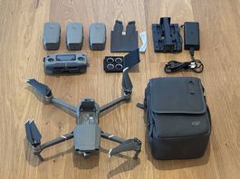 DJI Mavic 2 Zoom Fly More