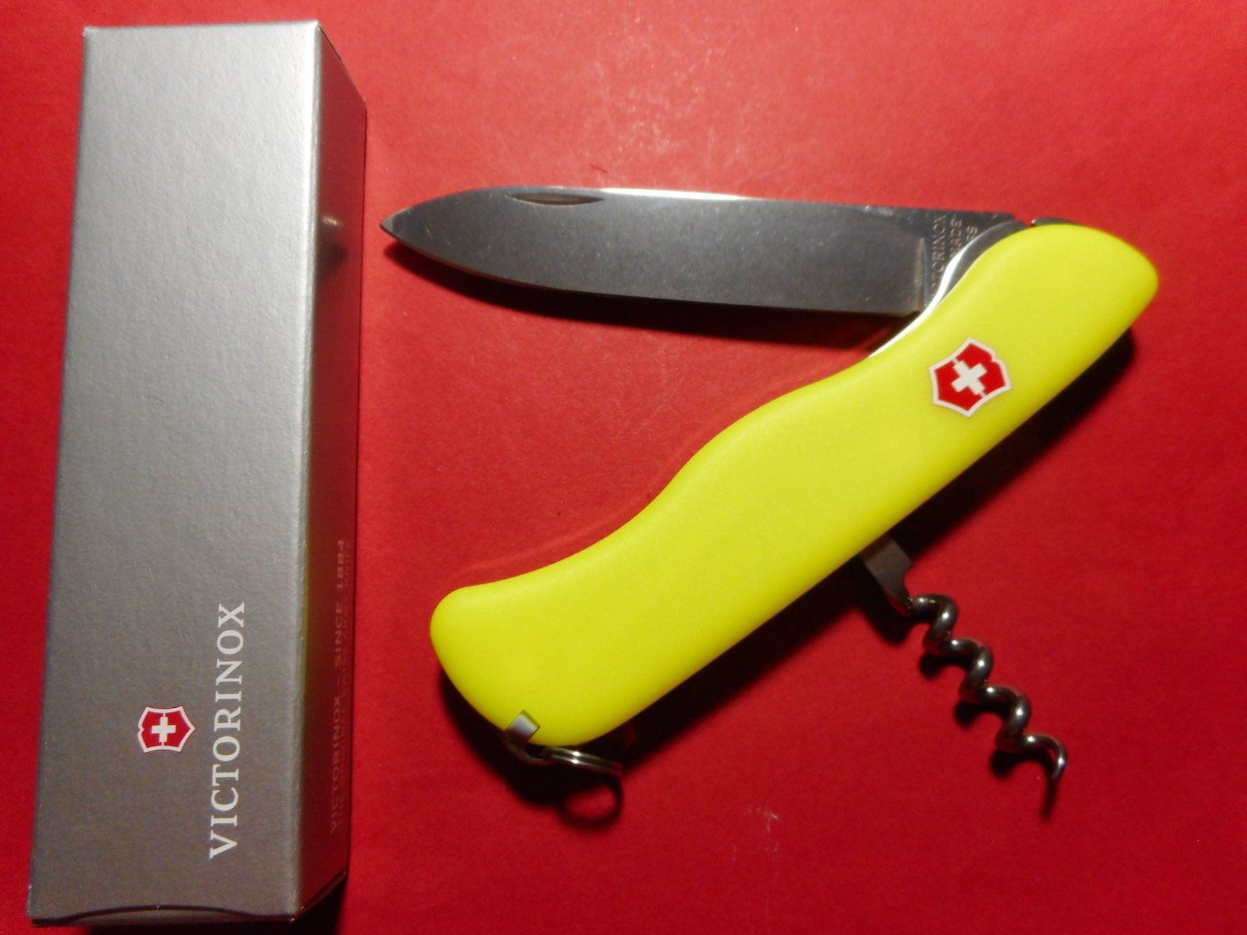Victorinox Couteaux de poche: Victorinox  Alpineer Stayglow – Neuf avec emballage d'origine à Rotkreuz par Hubbil