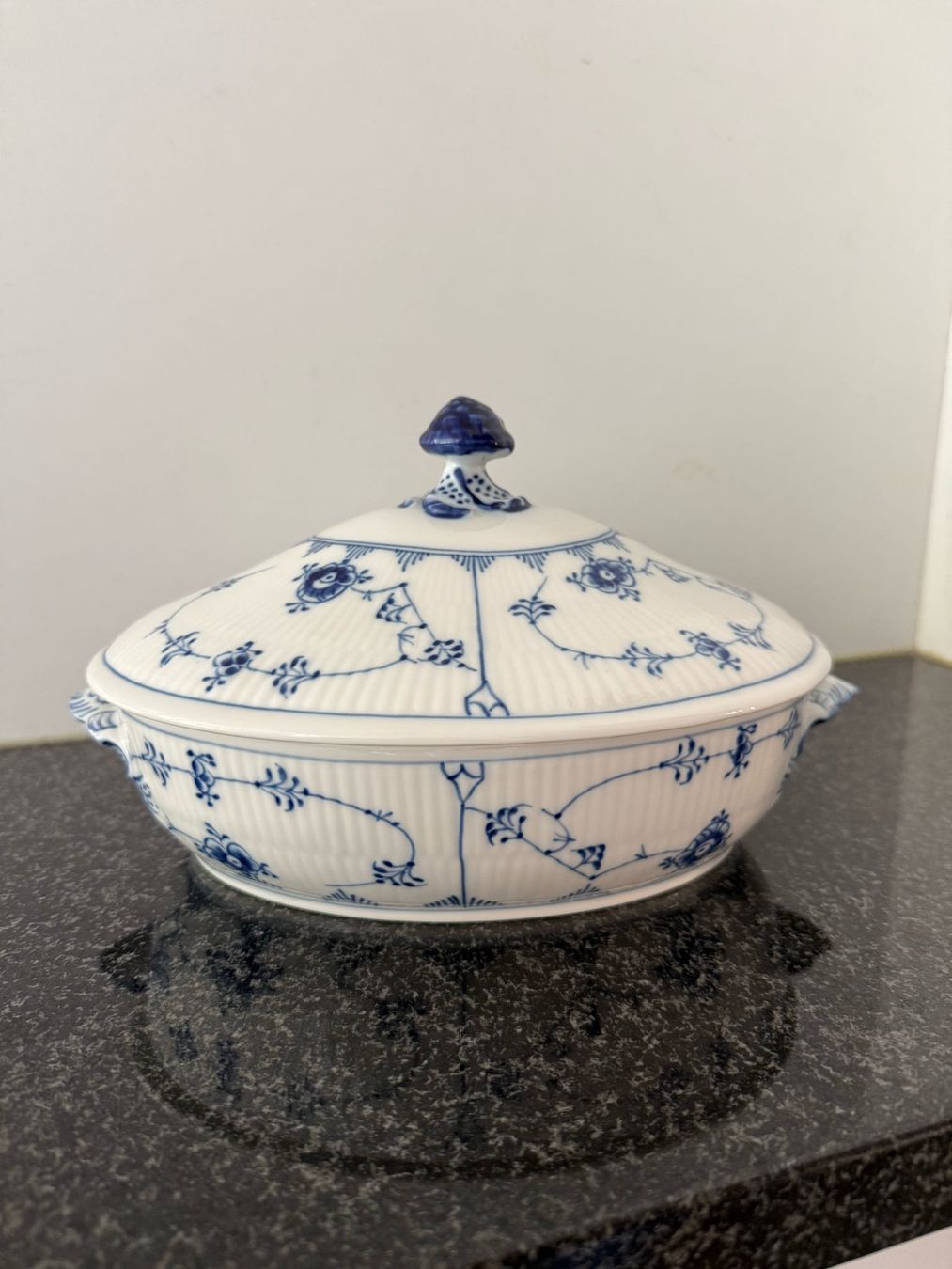Royal Copenhagen Ciotole: Royal Coppenhagen Servierschüssel mit Deckel – Usato da Schaan venduto da ali_km9b 1