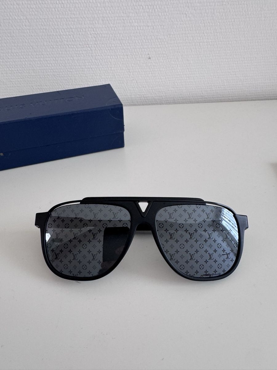 Lunettes & Verres: Louis Vuitton Mascot Black – D'occasion à Liestal par Riesi2010