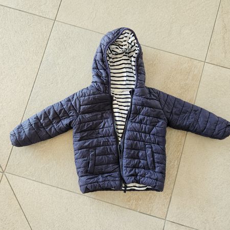 Steppjacke mit Kapuze dunkelblau gestreift gebraucht 92