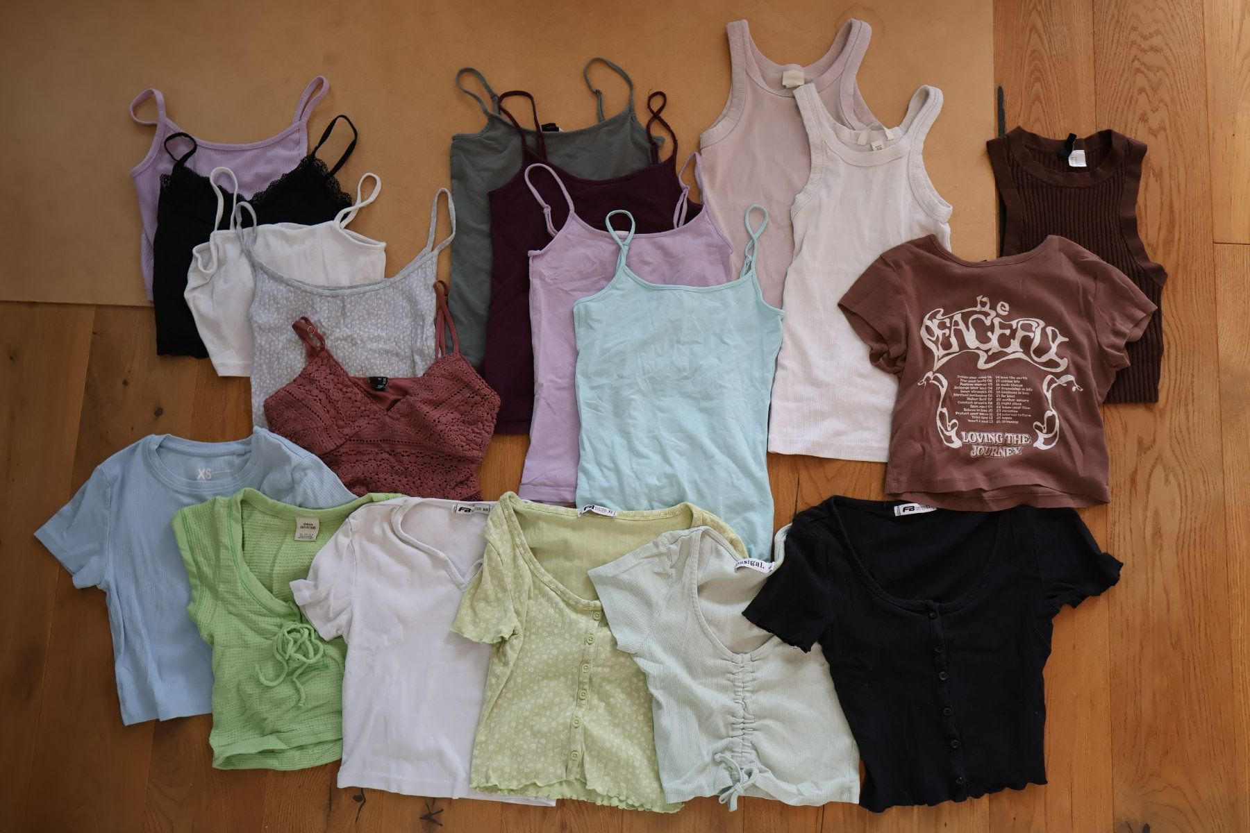 Lotti & Set di vestiti: 24 Sommertops XXS / XS – Usato da Sins venduto da ann_pr2w
