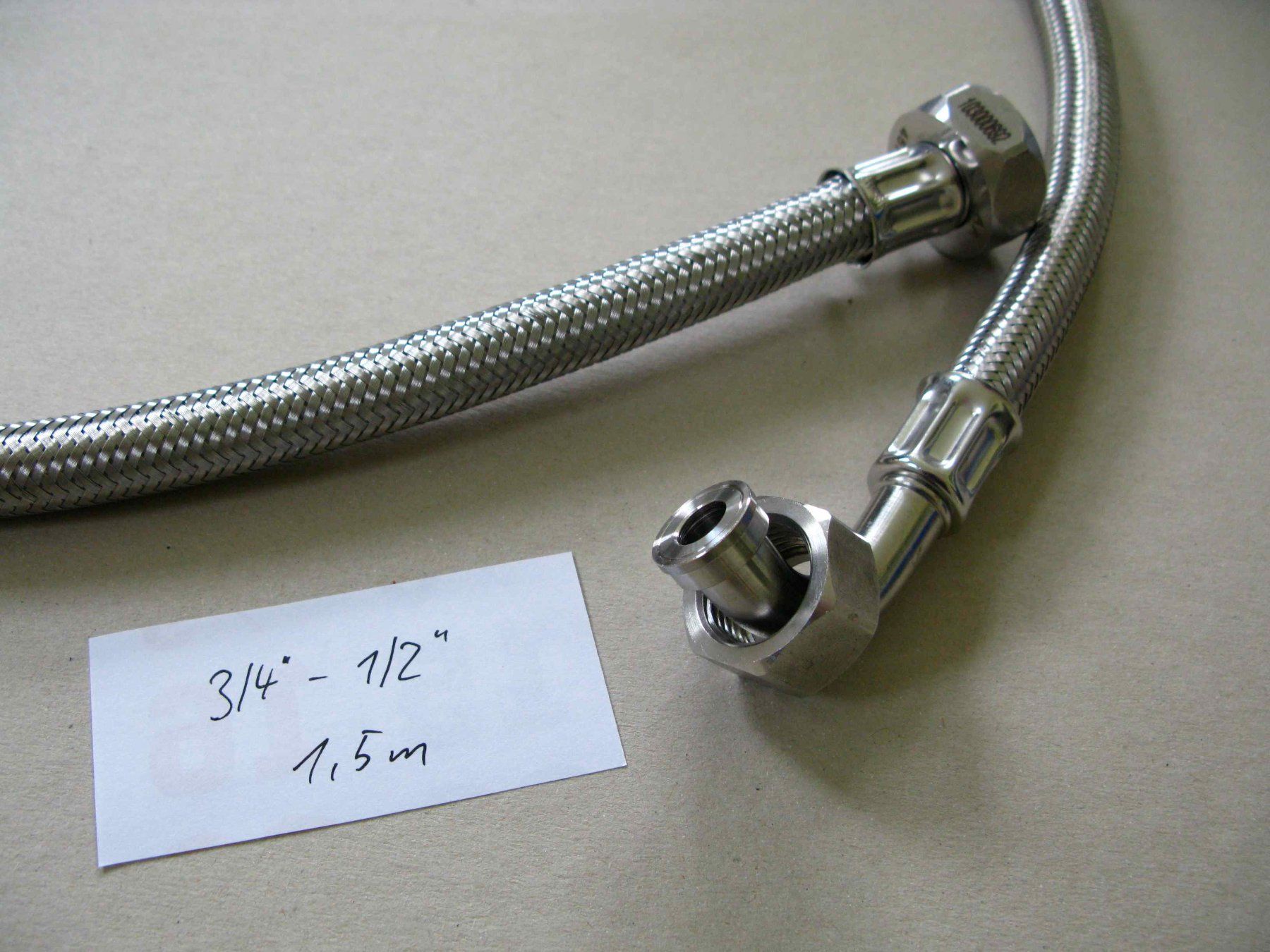 Tubi & Tubi flessibili: Edelstahl Flexschlauch 3/4"-1/2", 1.5m Neu  Mutter massiv – Nuovo (secondo la descrizione) da Samstagern venduto da Betscha