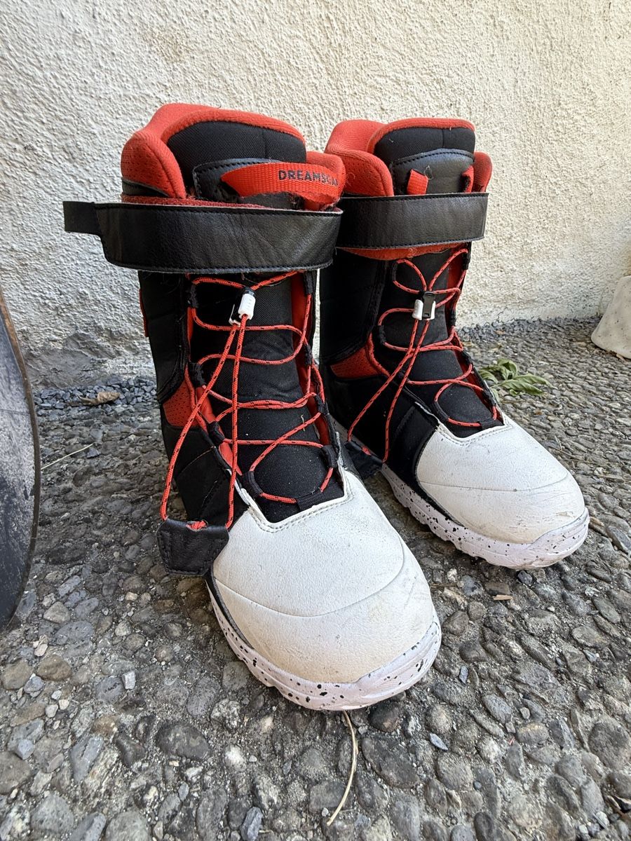 Board: Snowboard Set with Bindings and Boots - dreamscape – Usato da Rüschlikon venduto da willsouthwell 2