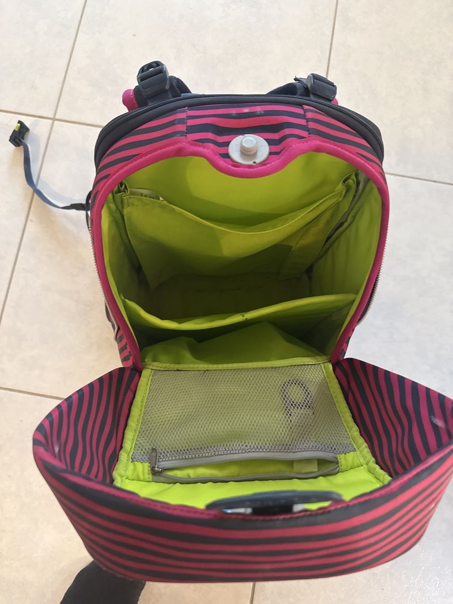 Ergobag Borse & Zaini: Ergobag Schulrucksack mit Punktemuster - Top Zustand! – Usato da Rothenthurm venduto da Elliott05 4