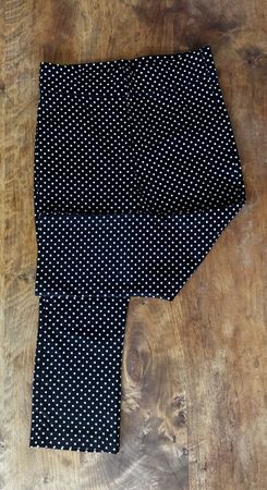 Pantalons 3/4 Zara à pois noir blanc taille XL
