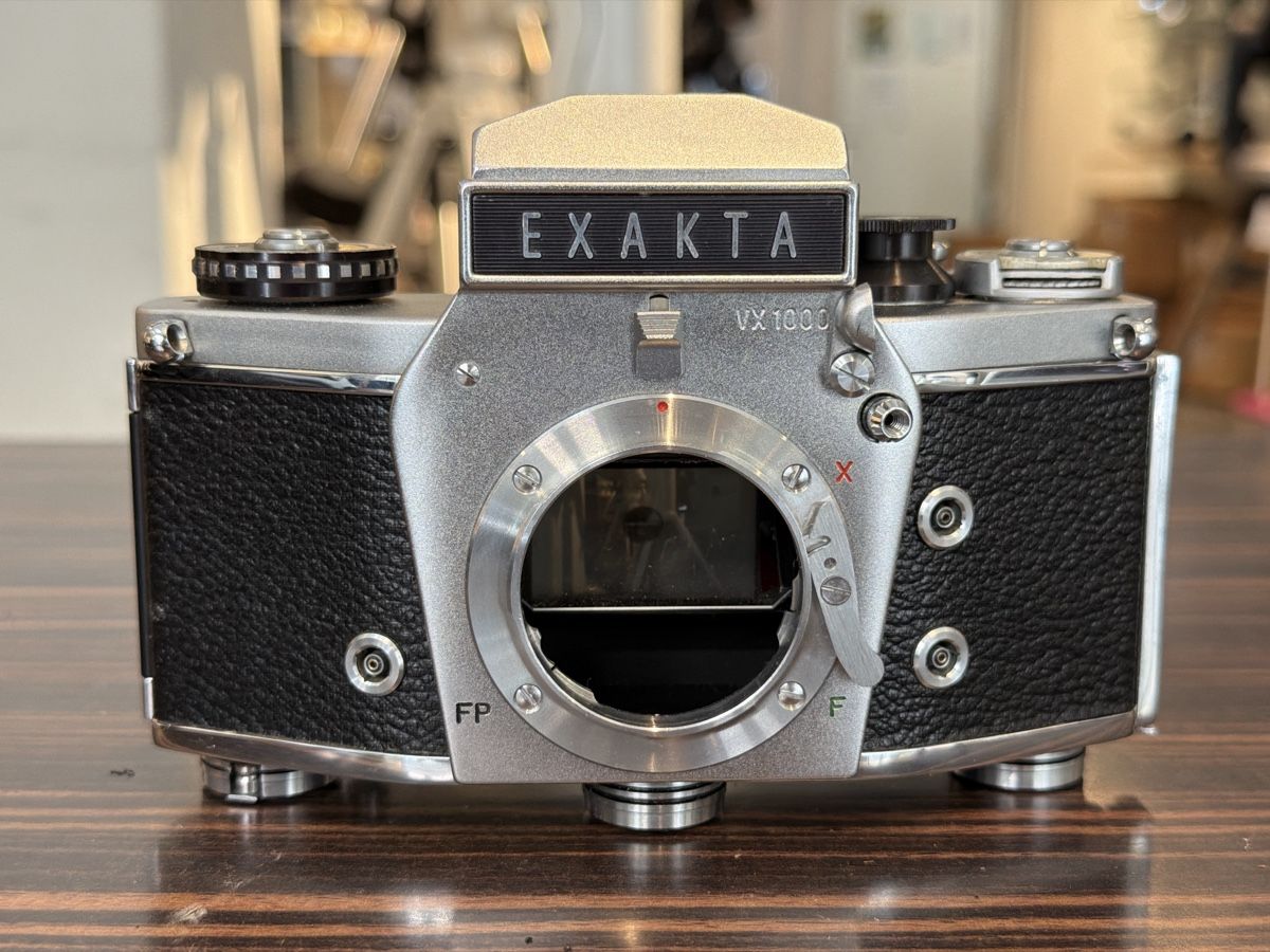 Exakta Kamera: Exakta VX 1000 – Defekt aus Zürich von KochphotoAG