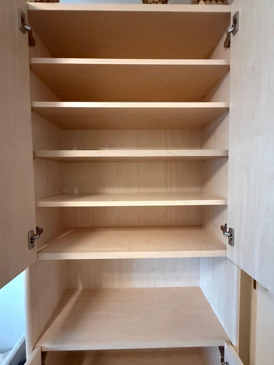 Armadi: Schrank – Usato da Zwillikon venduto da Wilemer007 2