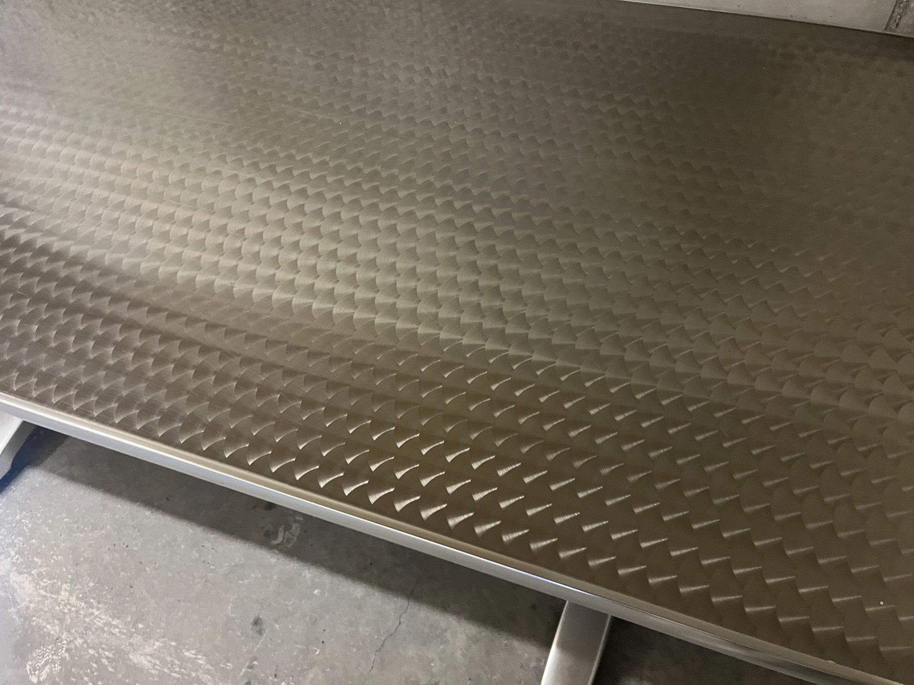 Tavoli: Gartentisch mit Aluminium-Deckblatt – Usato da Malans GR venduto da Wimpa 3