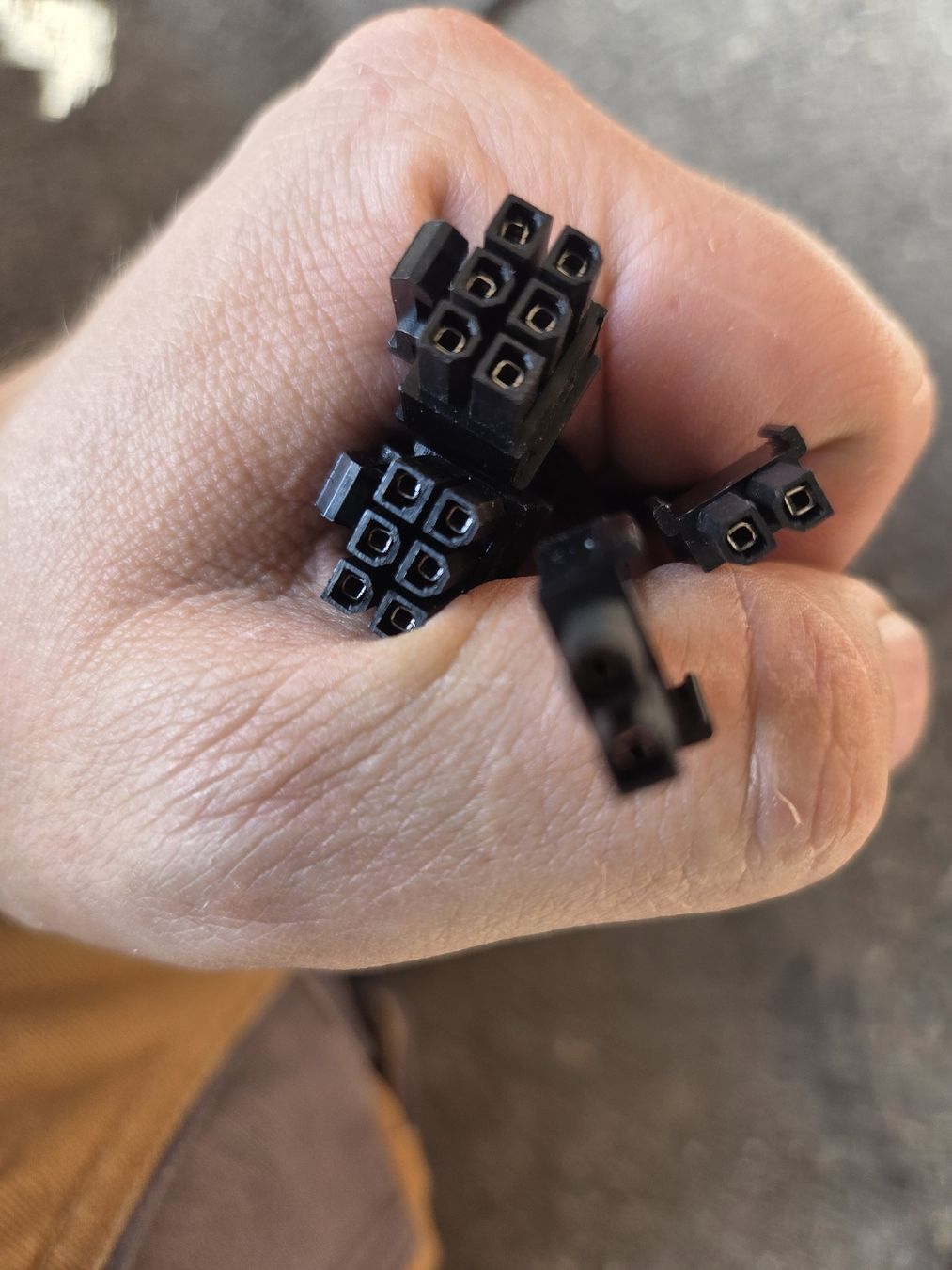 Cavi: kabel für mining rigs – Usato da Zufikon venduto da taneleiskop 4