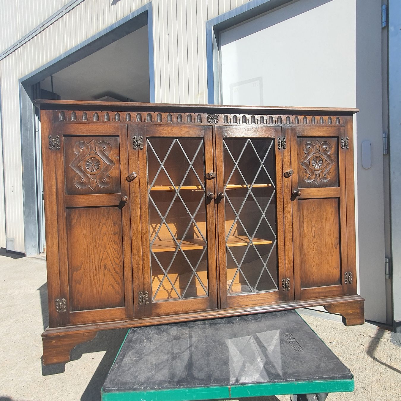 Credenze: Buffet 130x 90x28. bel etat, vitré – Usato da DUGNY (-Leytron) venduto da Rdeny 4