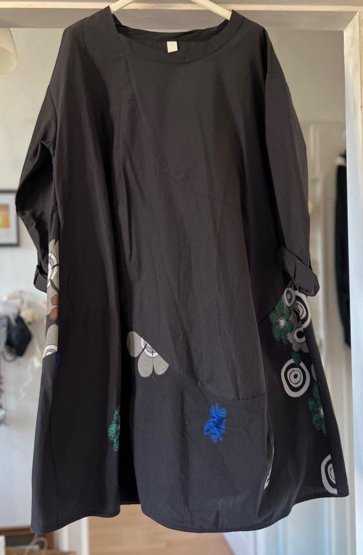 Kleider: ROBE EN COTON! M – Neu und originalverpackt aus Locarno von NicoNion