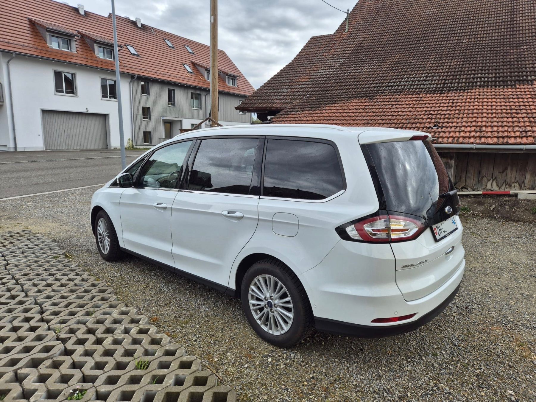 Ford Automobili: FORD GALAXY 2.0 TDCi Titanium Biturbo – Usato da Höri venduto da Praephan.Leekok 2