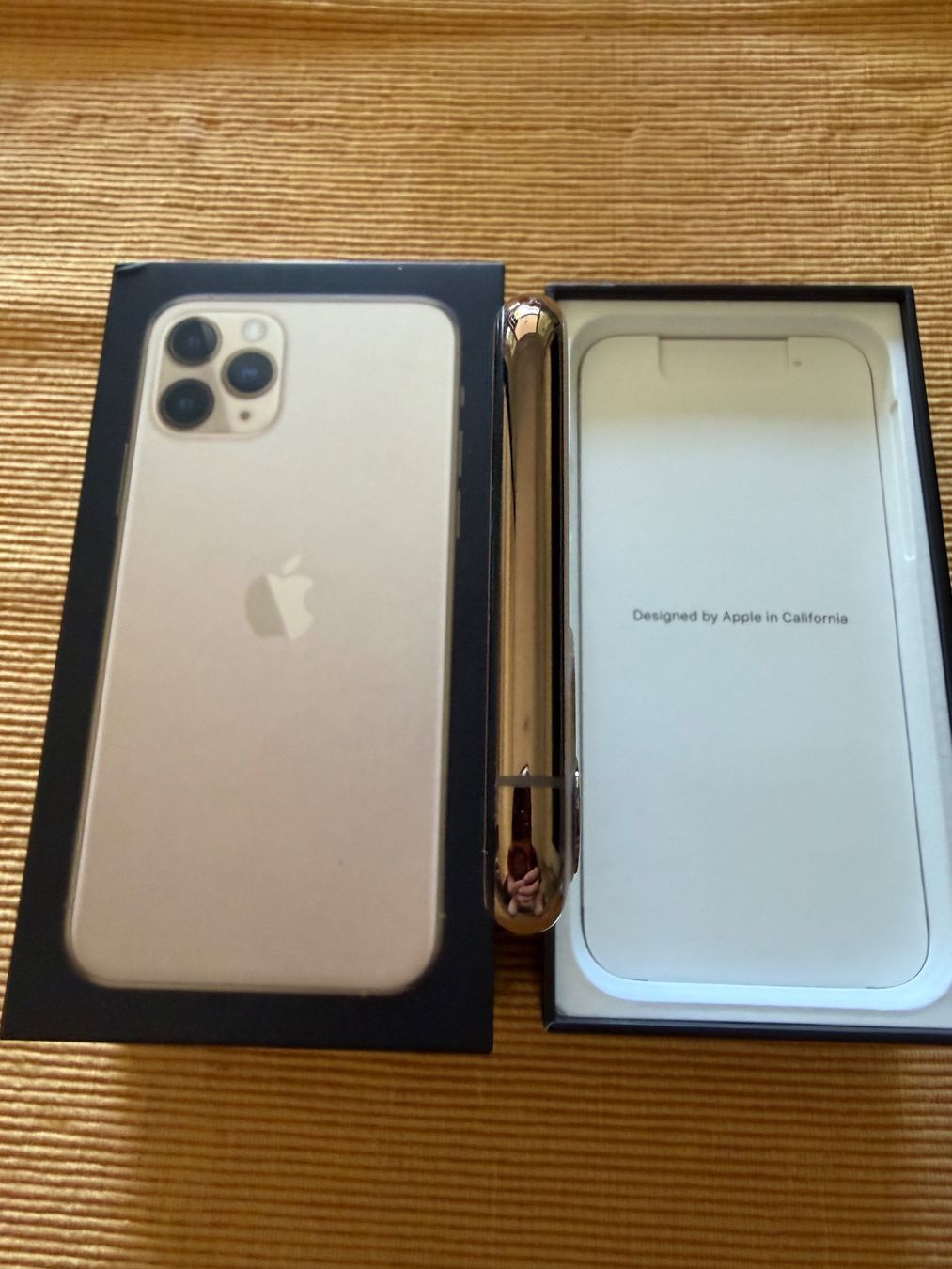 Apple Handys / Smartphones: iPhone 11 Pro 512 GB – Gebraucht aus Therwil von romabu 2