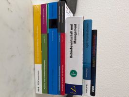Lehrmittel für Betriebswirtschaft in HF 1. Studienjahr