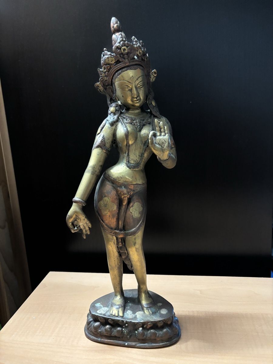 Sculptures & Statues: Stehende Buddha aus Messing - Einzelstück – D'occasion à Stallikon par Micha32