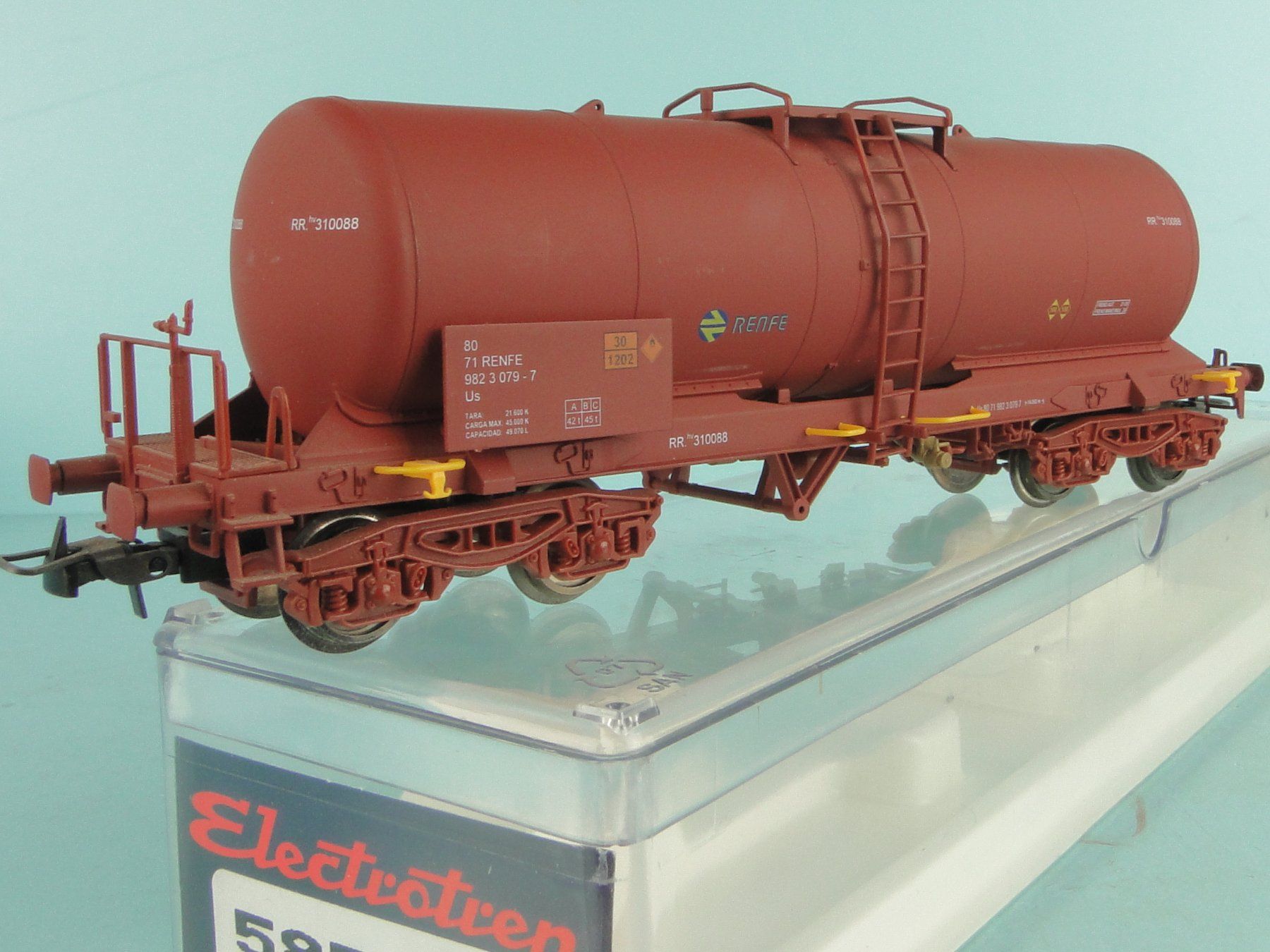 Modellini di ferrovie: Electrotren 5852K RENFE Vagon Cisterna – Usato da Bülach venduto da cann11