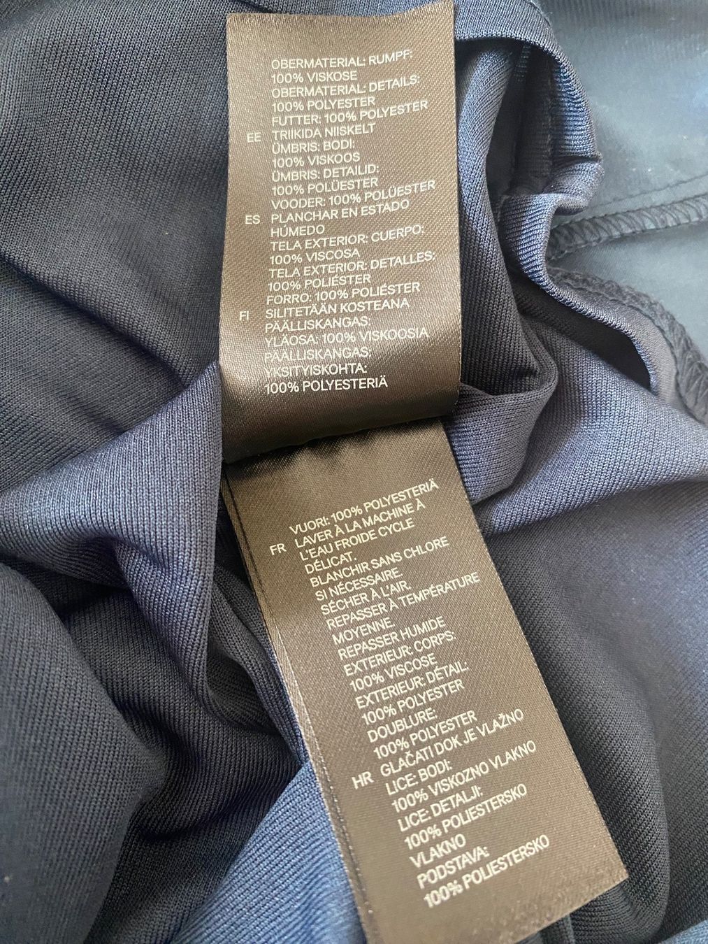 H&M Robes: Kleid Gr 40 dunkelblau – D'occasion à Zürich par Herbion1 4