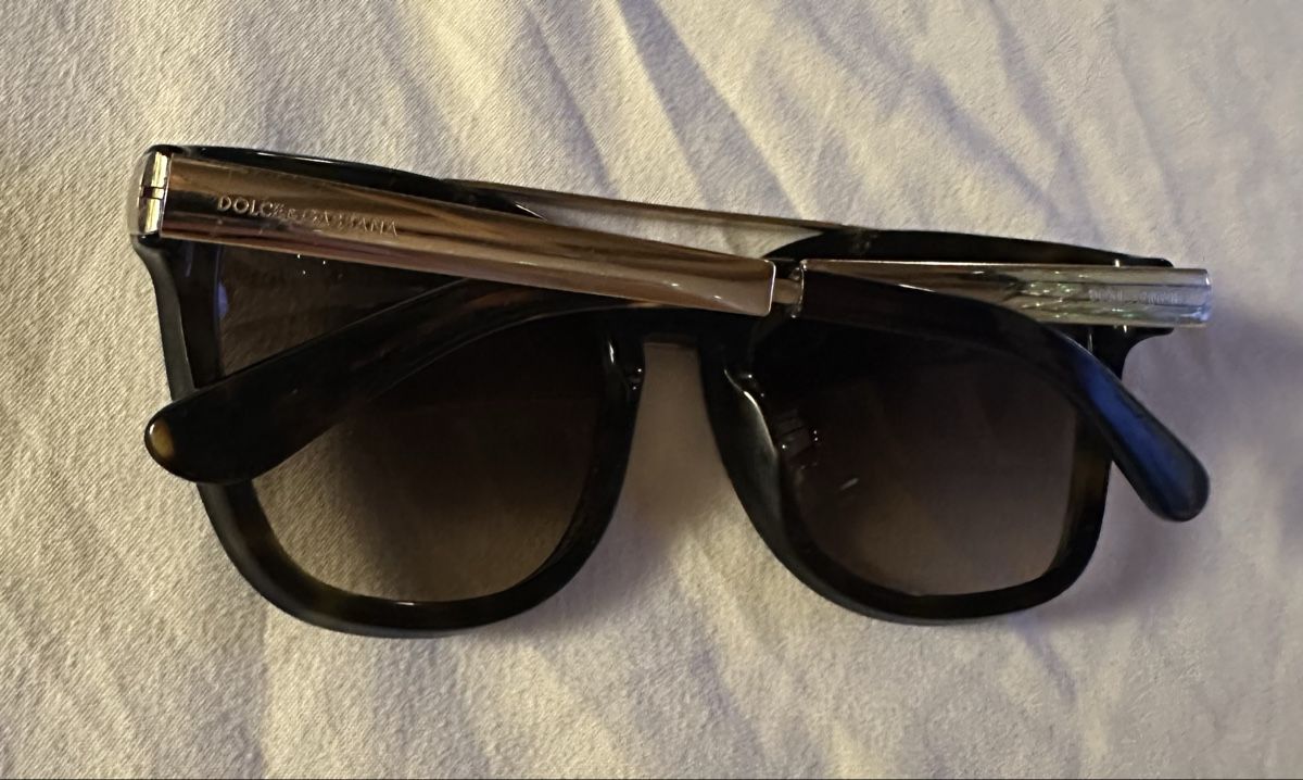 Dolce & Gabbana Lunettes & Verres: Dolce Gabbana Sonnenbrille – D'occasion à Gutenswil par jus_nr7h 7