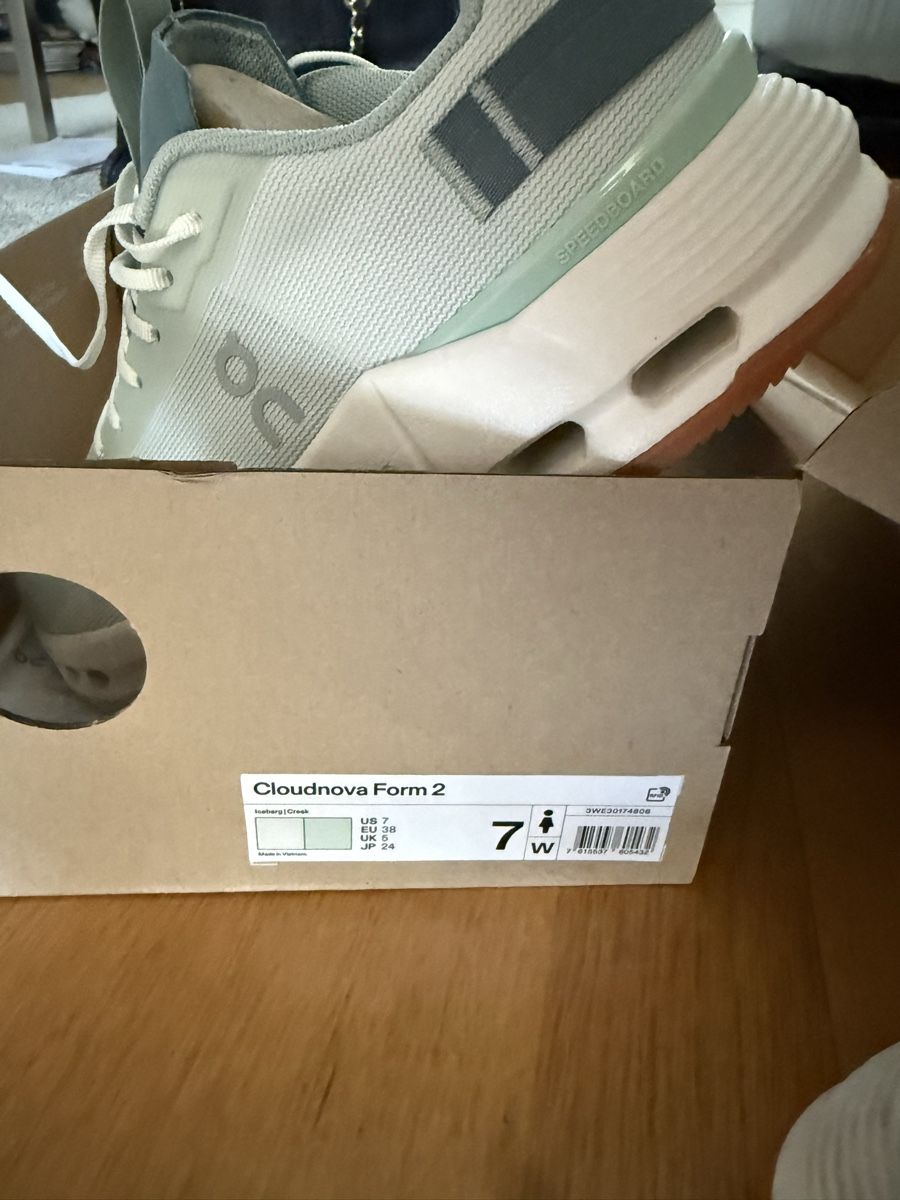 Scarpe da donna: ON Cloudnova Form 2  Grösse 38, neu – Nuovo e nell'imballaggio originale da Zürich venduto da Ju777 1