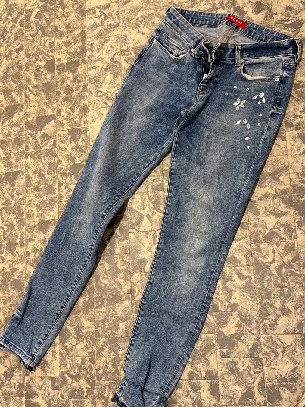 Guess Jeans: GUESS Damen Jeans  M – Usato da Amriswil venduto da used2use 1