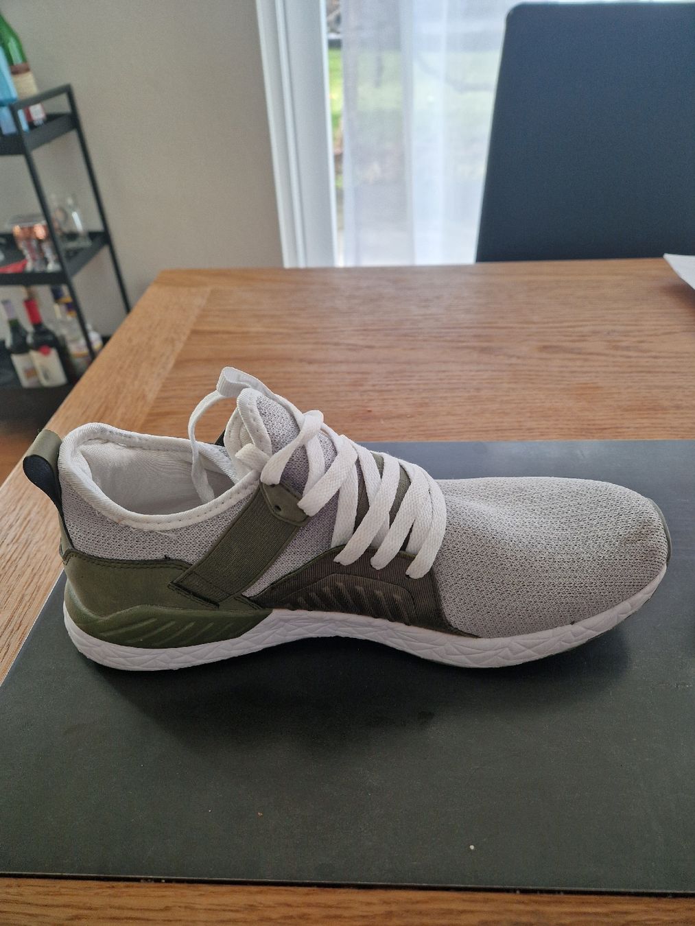 Scarpe da uomo: MAX Sneaker, Grösse 43, – Usato da Gwatt (Thun) venduto da Dalugholz 2