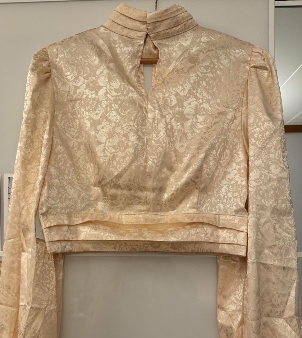 Na-kd Camicette: Bluse von NA-KD – Usato da St. Gallen venduto da ann_llt9 1