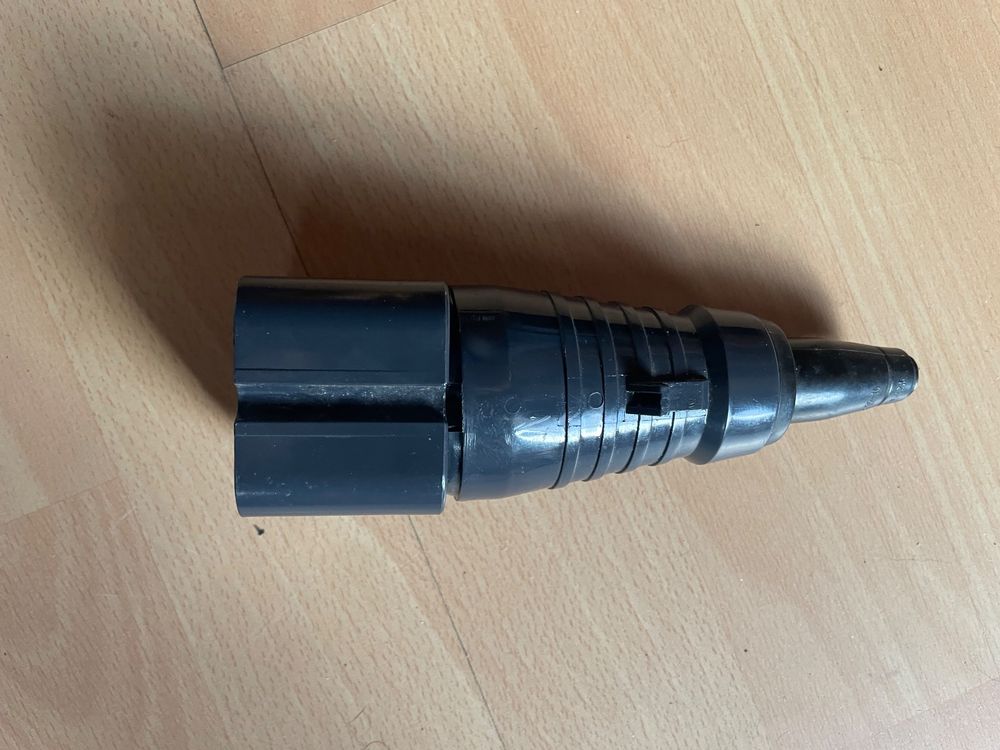 Stecker: Stecker/ Kupplung J15 4 Polig – Gebraucht aus Huttwil von Bolpa 7