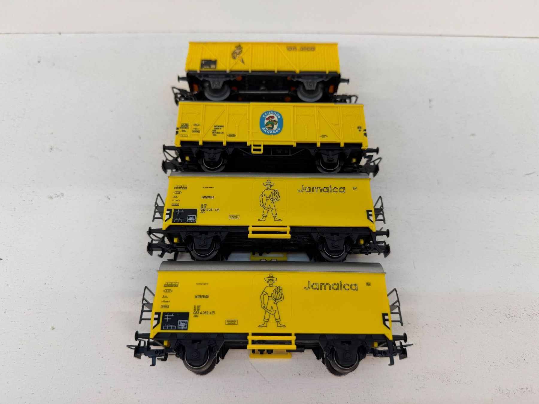 Märklin Modelleisenbahnen: Märklin 44183 + 4414 + 00750 Güterwagen Set DB – Gebraucht aus Büsserach von ModellbahnDepot 1