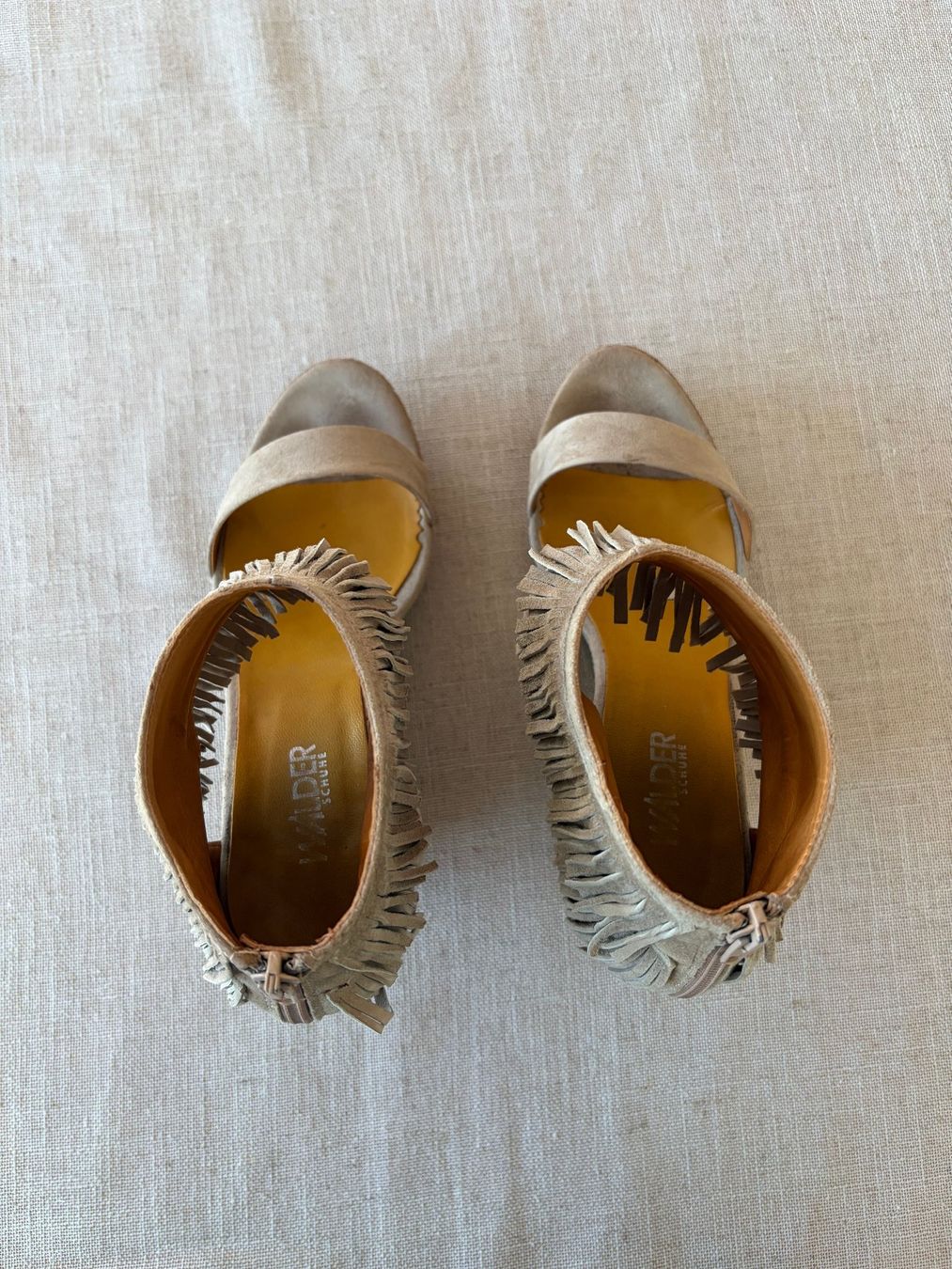 Scarpe da donna: Lustige Sandalen mit Fransen – Usato da Winterthur venduto da anello13 1