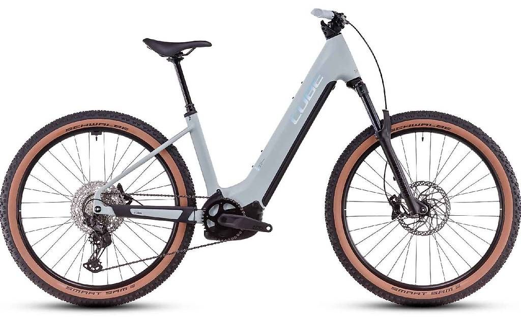 Velos: Cube Reaction Hybrid Race Easy Entry – Gebraucht aus Bévilard von Palouette