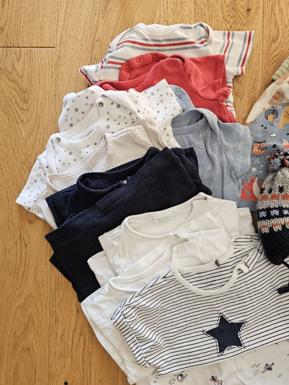 Lotti & Set di vestiti: Kleiderpaket – Usato da Basel venduto da vel_w2tr 1