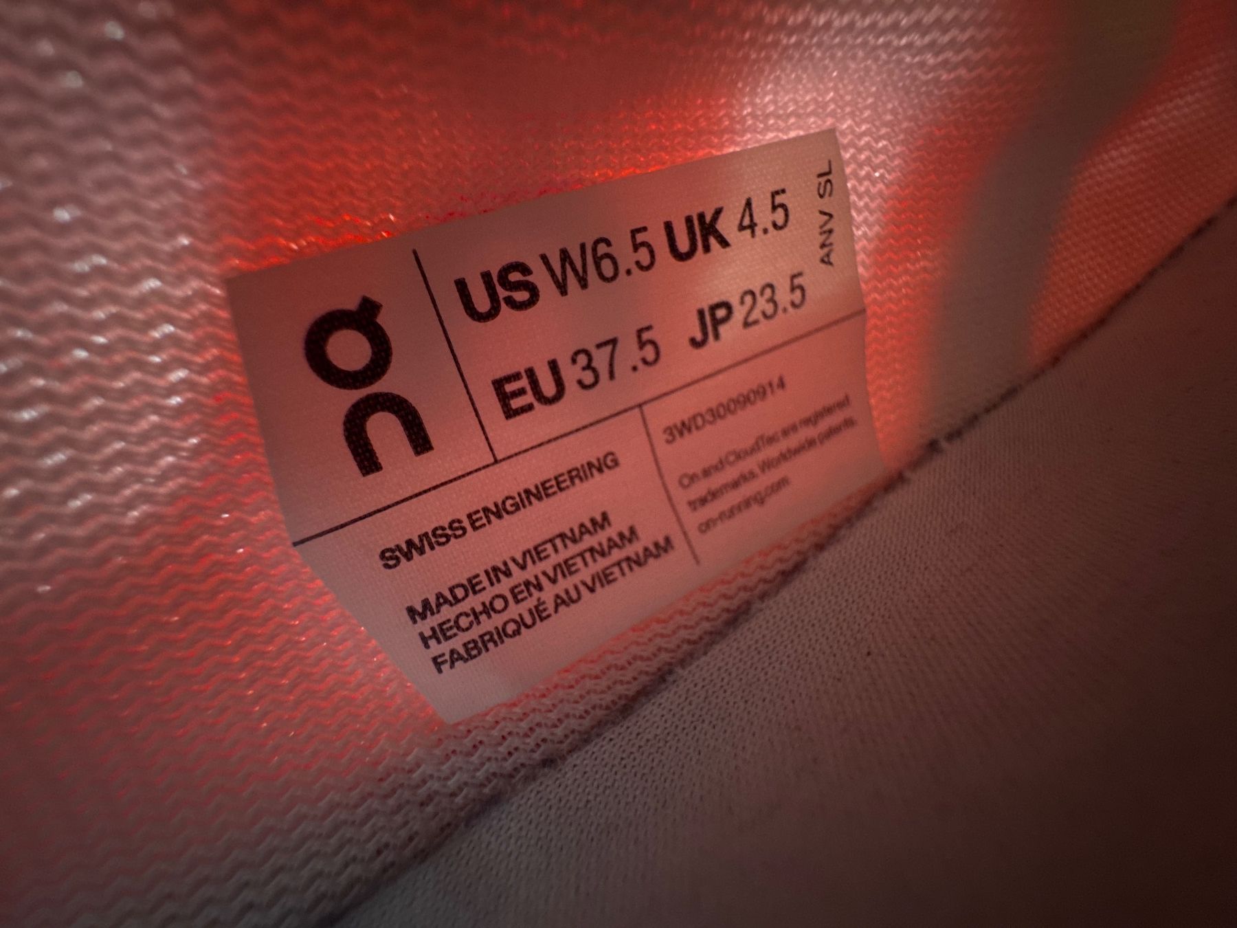 On Scarpe da uomo: On Cloudeclipse Laufschuh 37.5 – Usato da Zürich venduto da mickeymouse11 3
