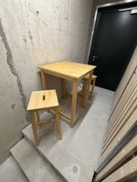 IKEA Bartisch mit zwei Hockern