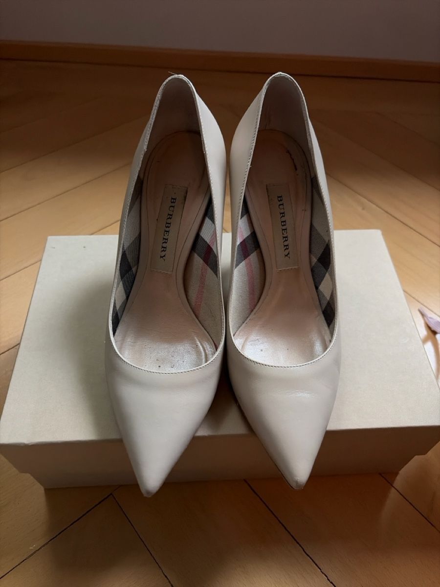 Burberry Scarpe da donna: Burberry pumps – Usato da Zürich venduto da modcoss
