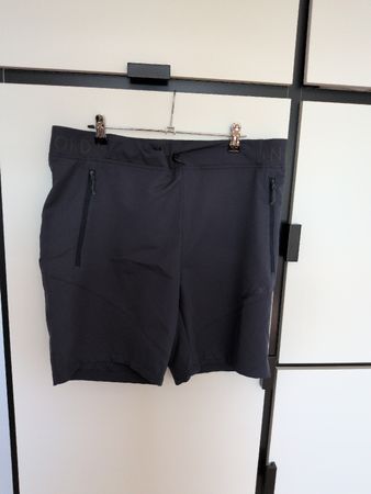Shorts 46 Nord blaugrau elastisch Grösse 54