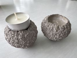 2er Set Teelichthalter Beton Rosenmuster, neuwertig!