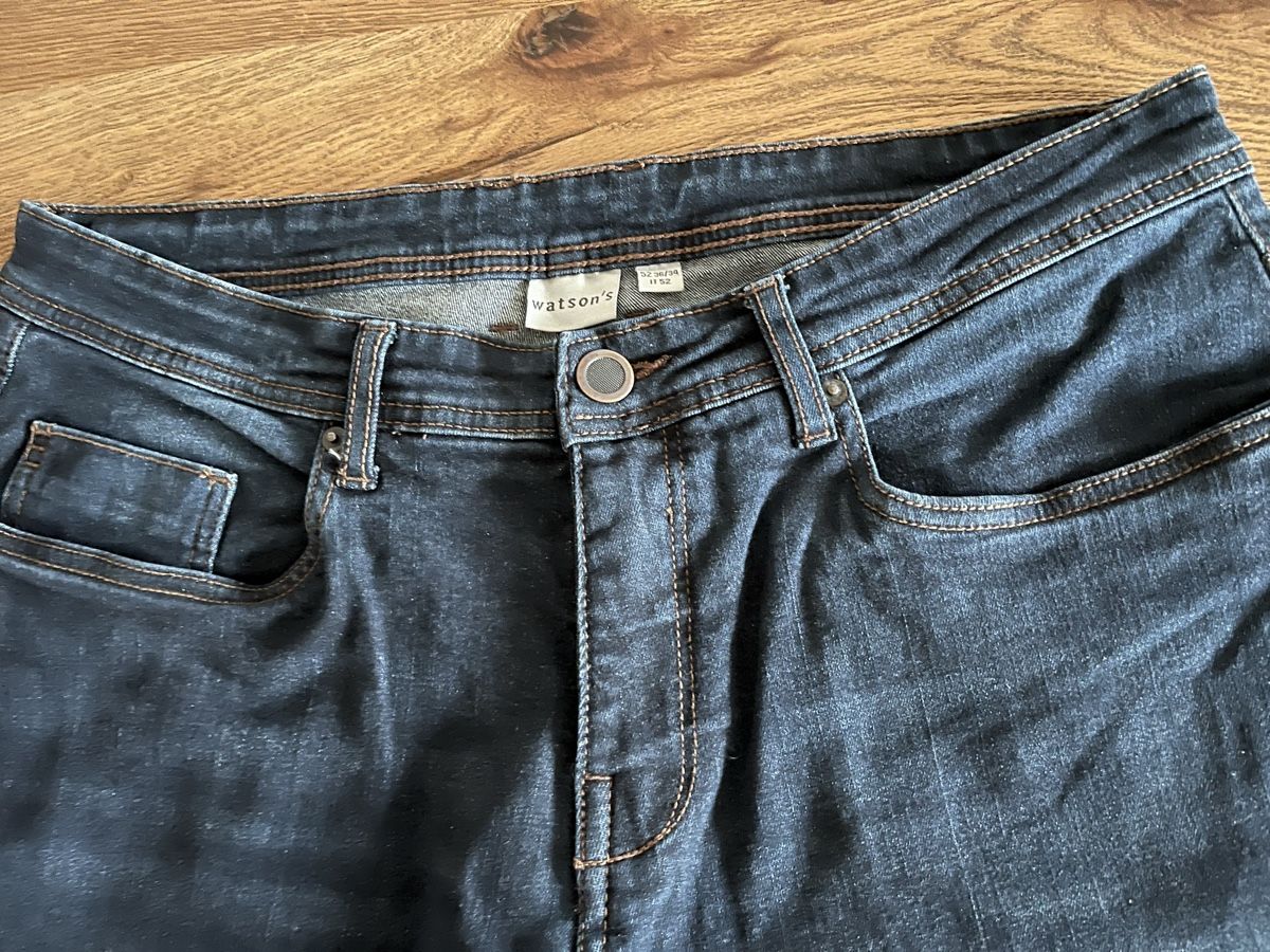 Jeans: Jeans  – Neuf (Voir description) à Schliern b. Köniz par medion3098 2