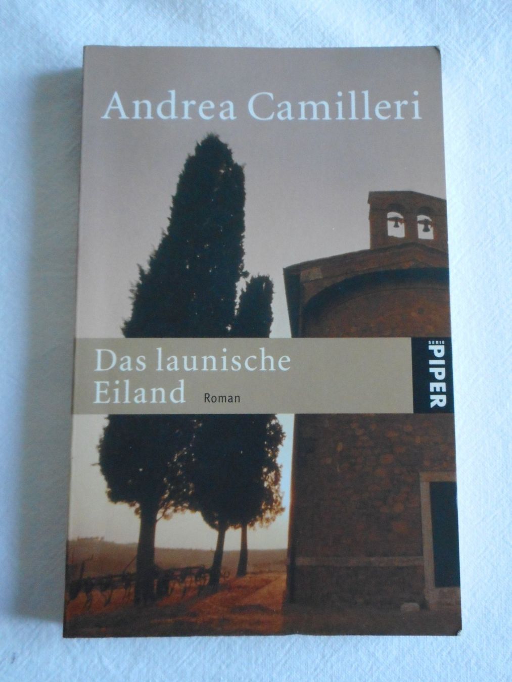 Libri: Andrea Camilleri - Das launische Eiland – Usato da Niederlenz venduto da Berghem