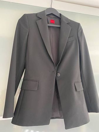 Blazer femme HUGO BOSS noir cintré  neuf  CHF 170