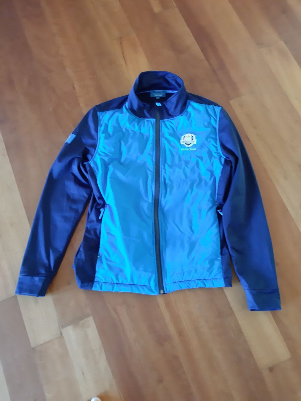 Giacche: Ryders Cup Trainerjacke und Ryders Cup Winterjacke – Usato da Altstätten SG venduto da Tschuppben 2