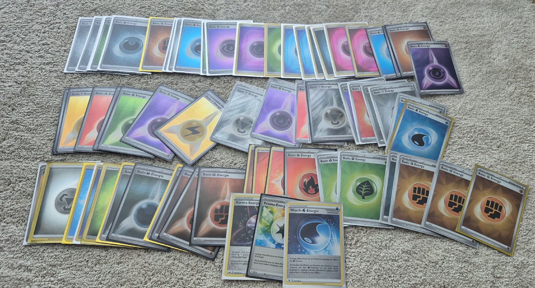Pokémon Carte collezionabili: Pokémon Holo Energiekarten Sammlung – Usato da Mönchaltorf venduto da Volkner